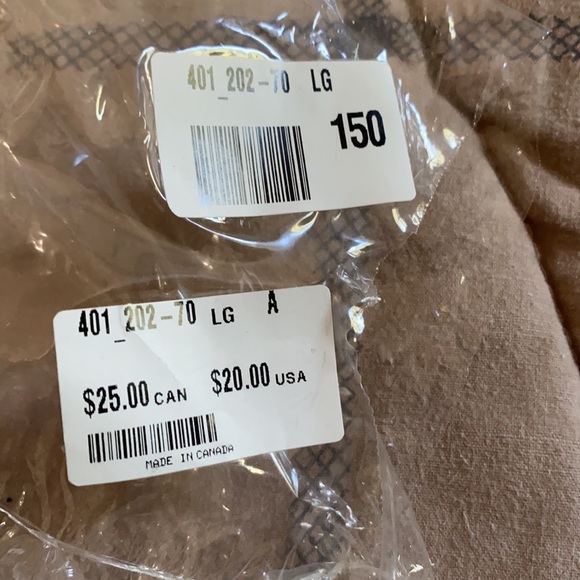 I am selling an Aldo belt. - Picture 3 of 3